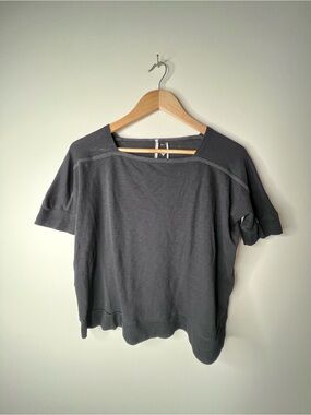 NWT Hello Nite Relaxed Short-Sleeve Boxy Tee - Charcoal